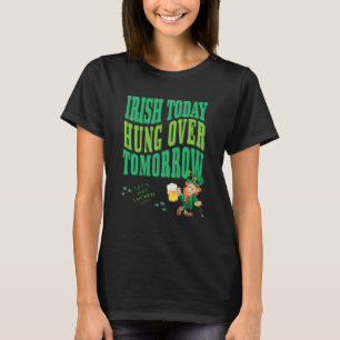 T-shirt Jour de la Saint Patrick Amusant Boire Suspendu su