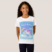 T-Shirt Joyeux 4 Anniversaire Unicorne avec gâteau d'anniv (Devant entier)