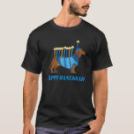 T-shirt Joyeux Hanoukka Sweater Chanukah Juif Weiner Chien<br><div class="desc">Joyeux Hanoukka Sweater Chanukah Juif Weiner Chien Menorah.</div>