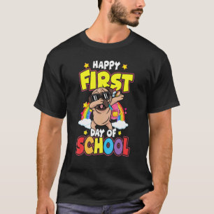 T-shirt Joyeux premier jour d'école Pug en dabant retour à