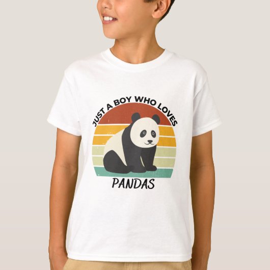 T-shirt Just a boy who loves pandas (Devant)