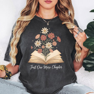 T-shirt Just One More Chapter Daisy Floral Book Art