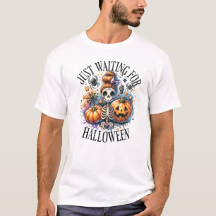 T-shirt juste en attente du crâne halloween