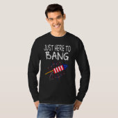 T-shirt Juste ici pour Bang Fireworks 4 Juillet Drapeau am (Devant entier)