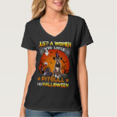 T-shirt Juste Une Femme Qui Aime Pitbull Et Hallowene (Devant)