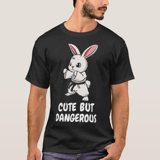 T-shirt Karate Bunny Mignonne Mais Dangereux Funky Martial (Devant)