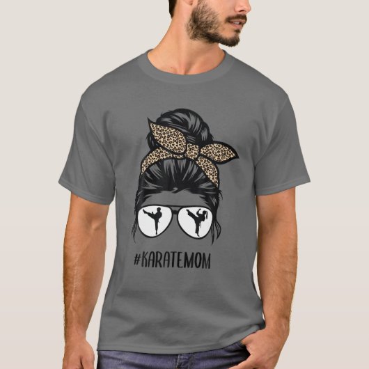 T-shirt Karate Maman Leopard Messy Bun Lunettes de cheveux (Devant)