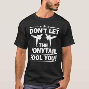 T-shirt Karate pour femmes Filles coup de pied de karaté A