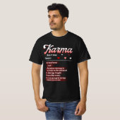 T-shirt Karma Est Mon Petit Ami Karma Un Dieu Pensé Relaxa (Devant entier)