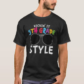 T-shirt Kickin It 5e classe Style mignon 5e classe (Devant)