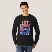 T-shirt Kids Back To School 1st Grade Vibes First Day Teac (Devant entier)