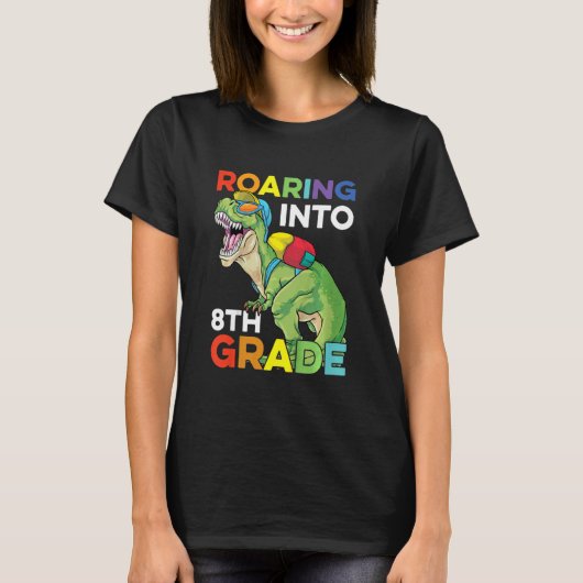 T-shirt Kids Roaring Into 8th Grade Back To School Dinosau (Devant)