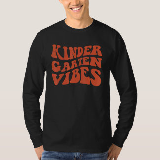 T-shirt Kindergarten Vibes  Retro Colorful And Groovy Scho