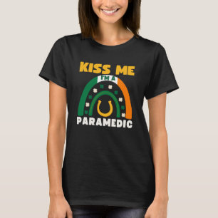 T-shirt Kiss Me I m'a Paramedic Jour de la Saint Patrick P