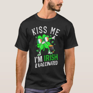 T-shirt Kiss Me Je suis Irlandais Et Vacciné Masque St Pat
