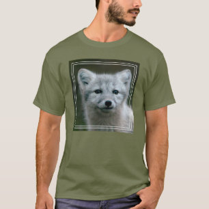 T-shirt Kit de Fox arctique des images de Getty