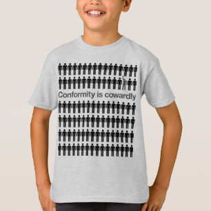 T-shirt La conformité est chemise lâche