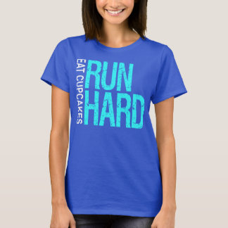 T-shirt La course dur mangent des petits gâteaux