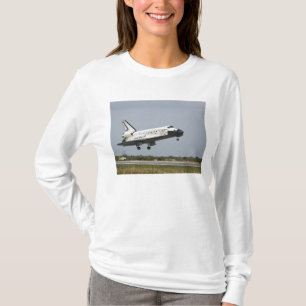 T-shirt La découverte de navette spatiale approche