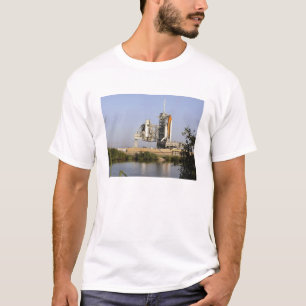 T-shirt La découverte de navette spatiale repose 3 prêts