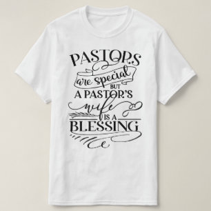 T-shirt La femme d'un pasteur est une bénédiction