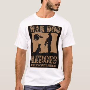 T-shirt La guerre poursuit les héros canins de l'Amérique