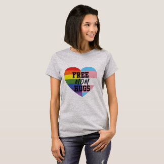 T-shirt La maman libre étreint LGBTQ