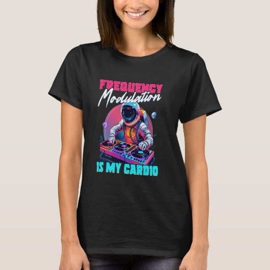 T-shirt La modulation de fréquence du synthétiseur est mon (Devant)