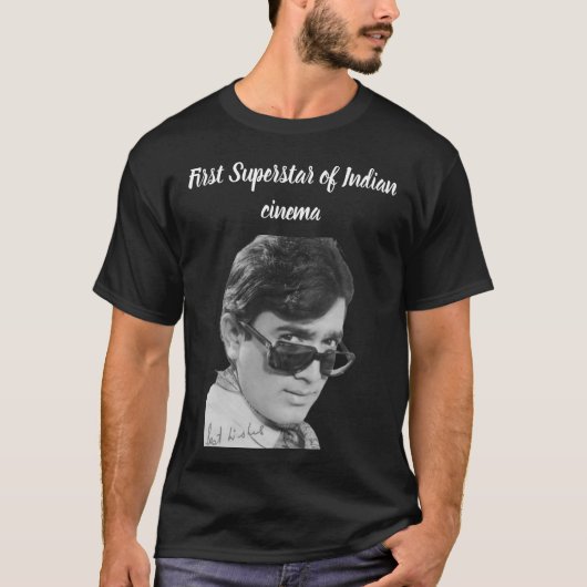 T-shirt La norme de la célébrité (Devant)