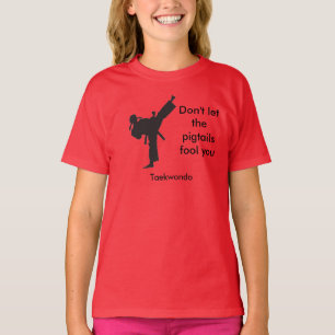 T-shirt La pièce en t de fille du Taekwondo ne laissent