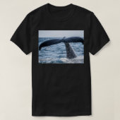 T-shirt La Queue De Baleine Atteint Les Vagues (Design devant)