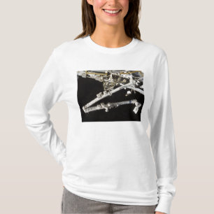 T-shirt La station spatiale de construction canadienne