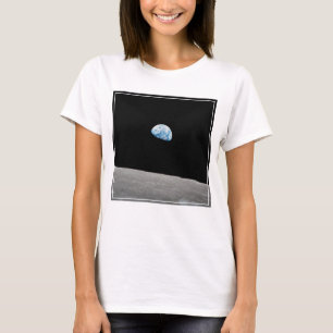 T-shirt La Terre S'Élève Au-Dessus De L'Horizon Lunaire.