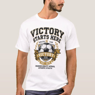 T-shirt La victoire commence ici Graphique de football vin