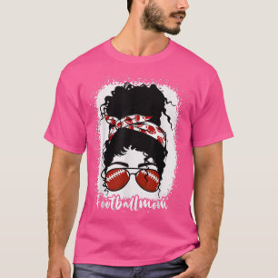 T-shirt La vie de mère de football décolorée avec un chign