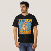T-shirt La vie est courte, Hop to It! : Raisonnable lapin  (Devant entier)