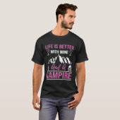T-shirt La vie est meilleure avec le vin Campfire Funny Ca (Devant entier)