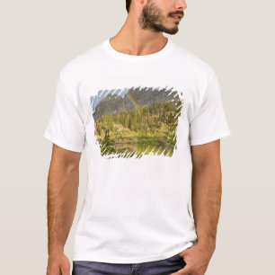 T-shirt Lac Cecret avec arc-en-ciel sur le château de Devi