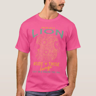 T-shirt Laissez Votre Lion Dehors Brandon À l'Intérieur de