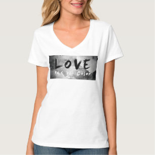 T-shirt L'amour de SlipperyJoe n'a pas de couleur de peau