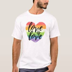 T-shirt L'amour est l'amour  Coeur d'aquarelle arc-en-ciel