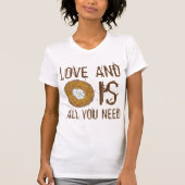 T-shirt L'amour et un Latke, c'est tout ce dont vous avez (Devant)
