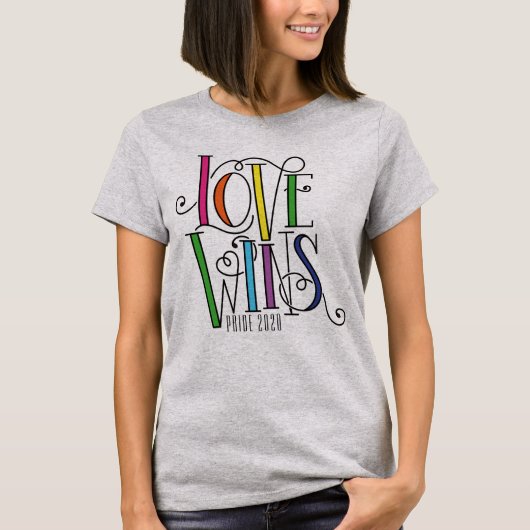T-shirt L'amour gagne Rainbow Colors (Devant)