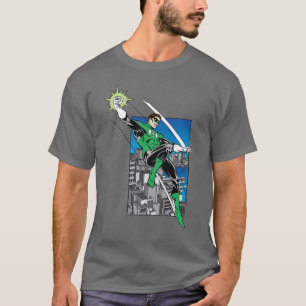 T-shirt Lanterne verte avec l'arrière - plan de ville