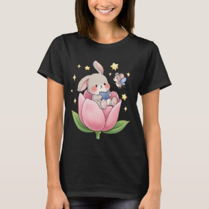 T-shirt Lapin mignon lisant un livre dans une fleur rose a