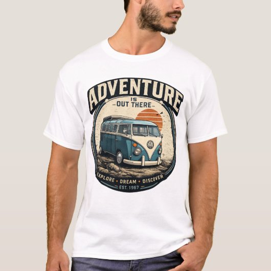 T-shirt L'Aventure est là-bas – Graphisme de fourgonnette (Devant)