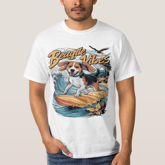 T-shirt Le Beagle majestueux conquiert le surf des vagues (Devant)