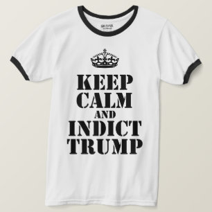 T-shirt Le calme politique et l'accusation de Trump