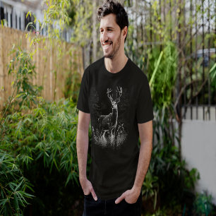 T-shirt Le cerf majestueux en pleine nature - Art noir et