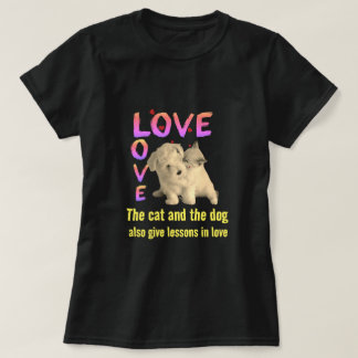 T-shirt Le chat et le chien leçon d'amour